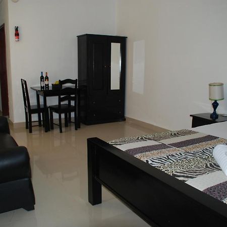Hotel Coastalbay 2 & Golf Cart Rental San Pedro  Kültér fotó