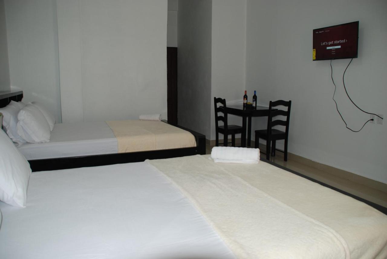 Hotel Coastalbay 2 & Golf Cart Rental San Pedro  Kültér fotó
