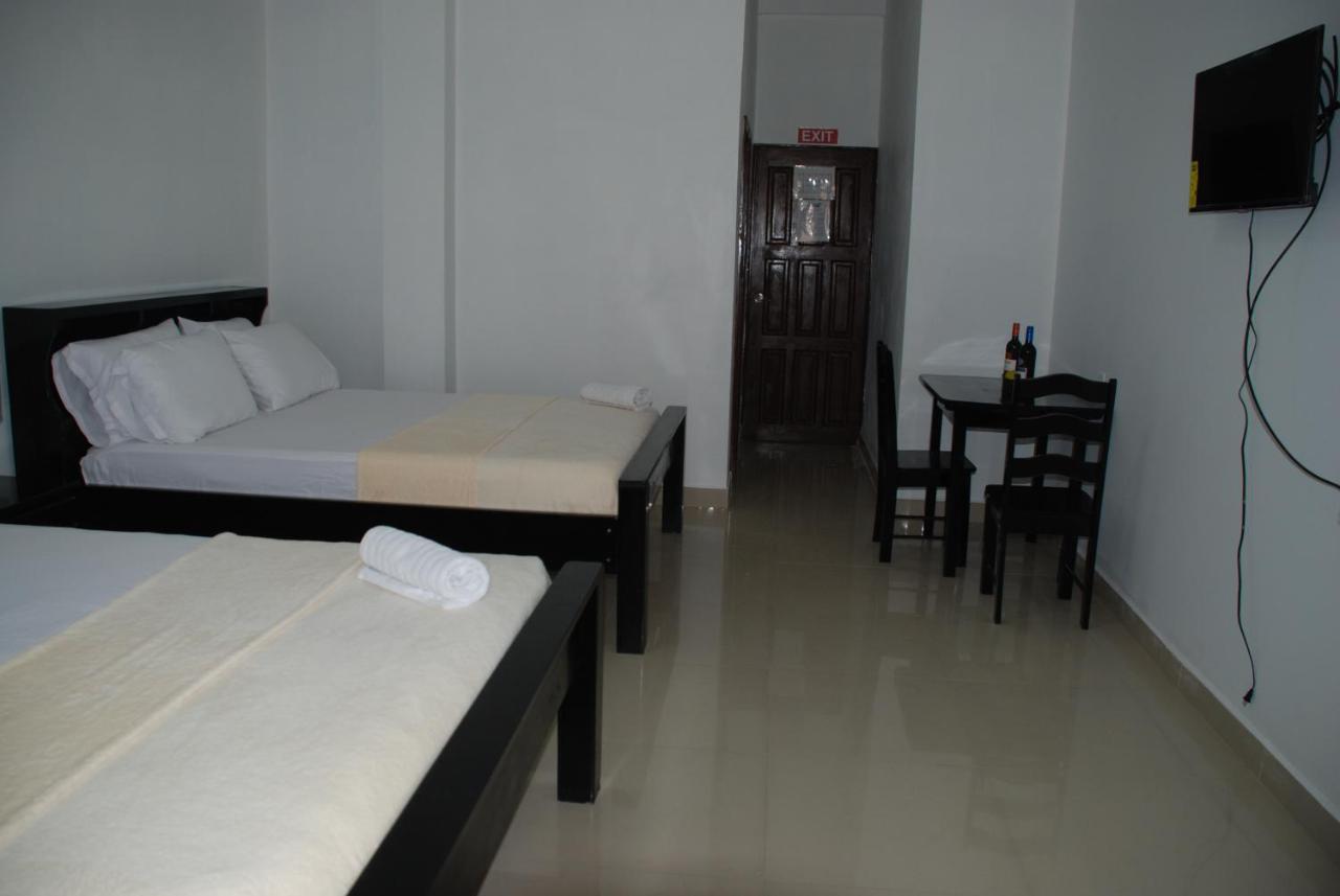 Hotel Coastalbay 2 & Golf Cart Rental San Pedro  Kültér fotó